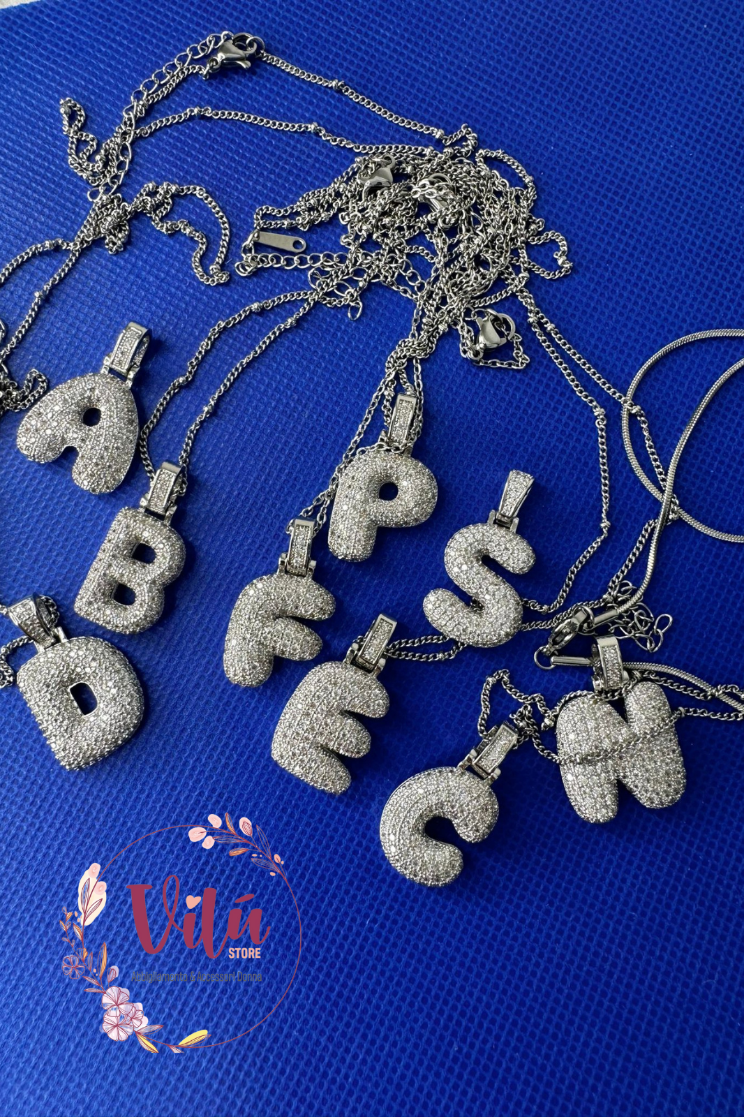 COLLANA CON INIZIALI